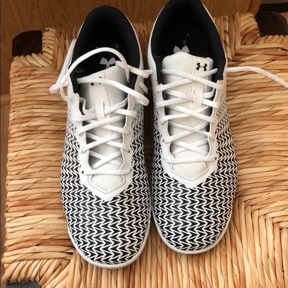 under armour turf soccer shoes